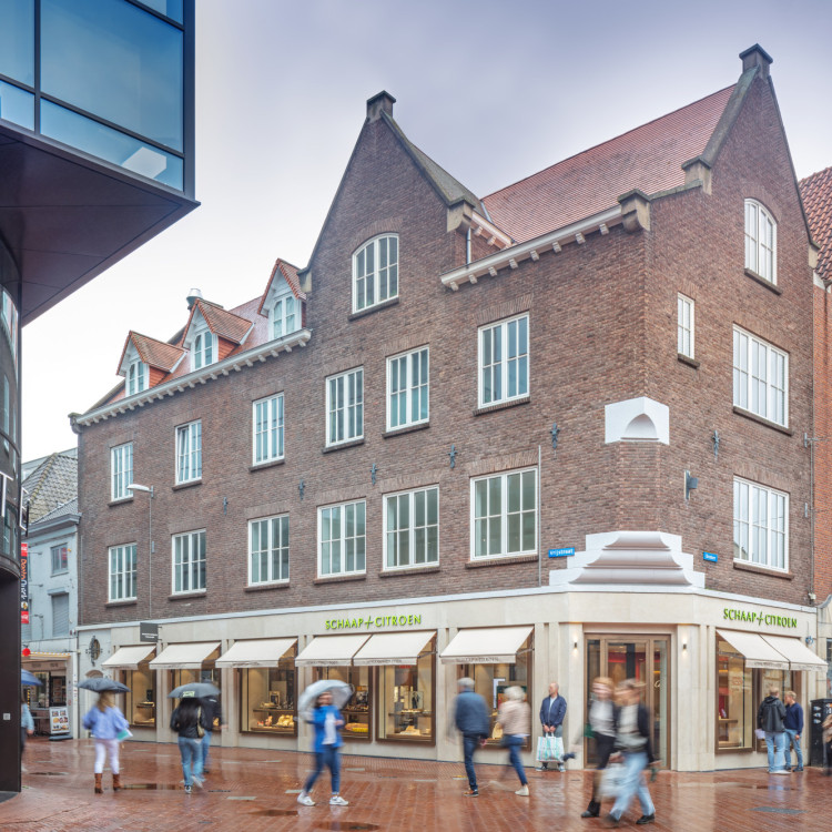 Transformatie Eindhovens winkelpand naar duurzame woningen