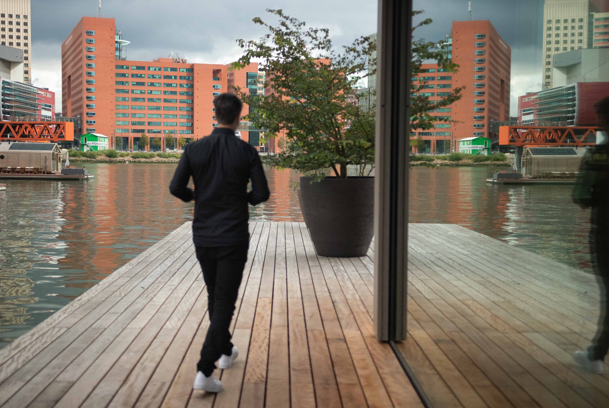 Floating_office_13.jpg